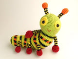 Amigurumi Apple worm