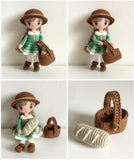 Amigurumi girl with bag