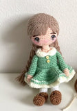 Amigurumi girl with bag